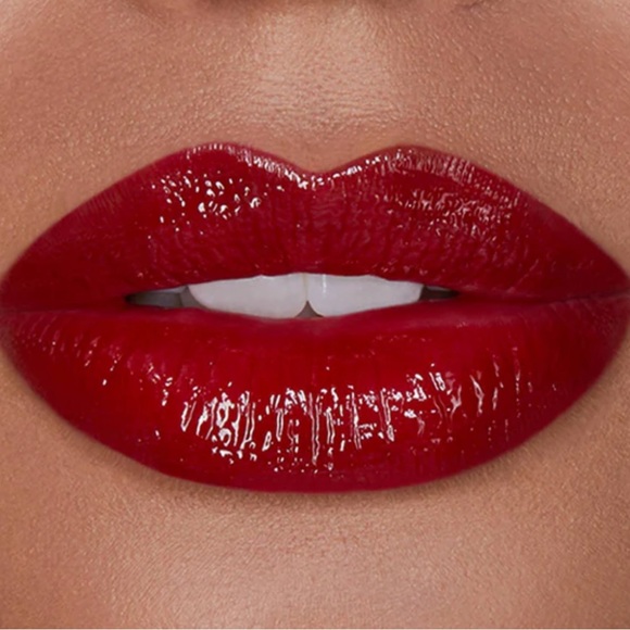 💋HOURGLASS UNREAL™ HIGH SHINE VOLUMIZING LIP GLOSS - ICON - Picture 2 of 5